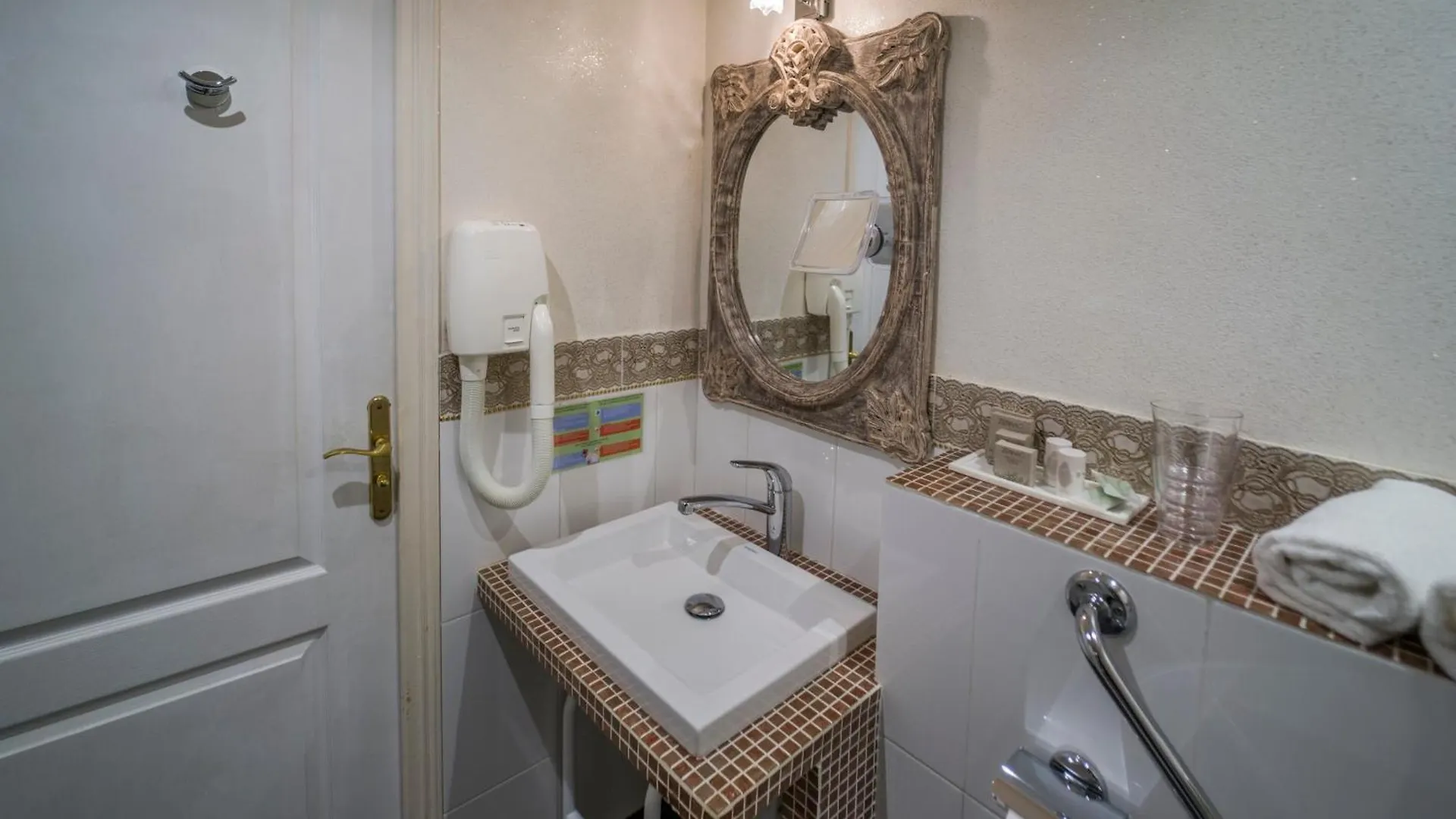 ****  Mas De Calabrun Hotel Saintes-Maries-de-la-Mer France