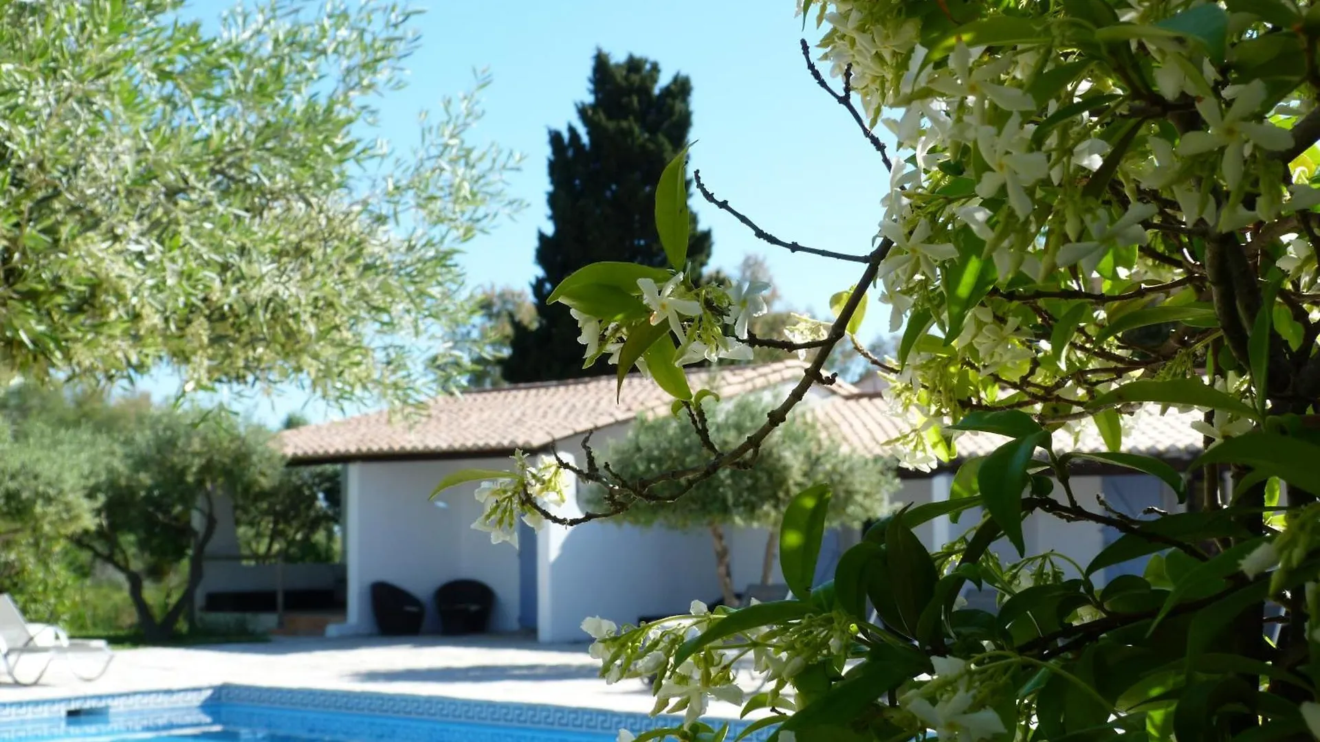 Mas De Calabrun Hotel Saintes-Maries-de-la-Mer 4*,  France