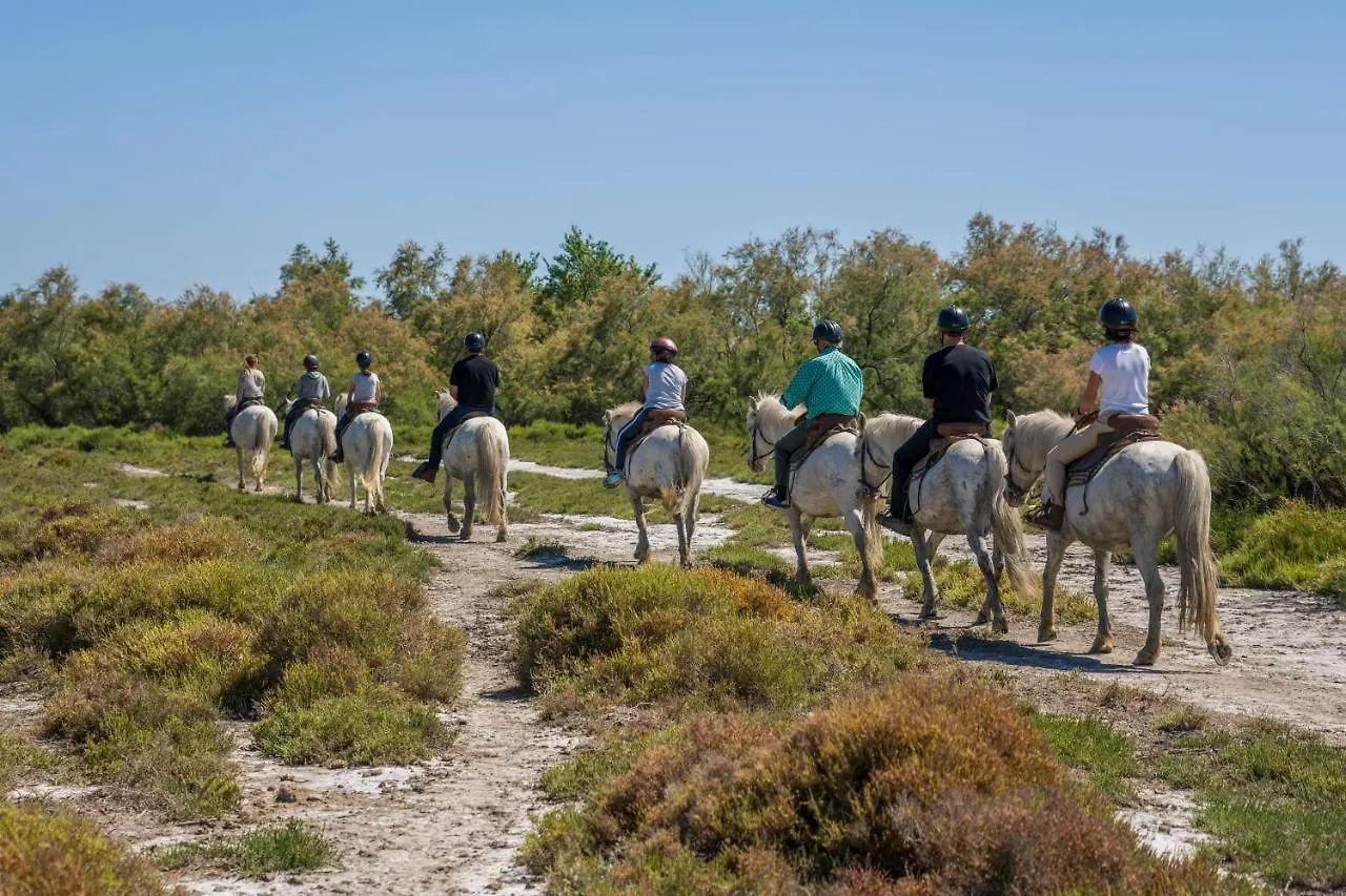 Mas De Calabrun Hotel Saintes-Maries-de-la-Mer 4*,