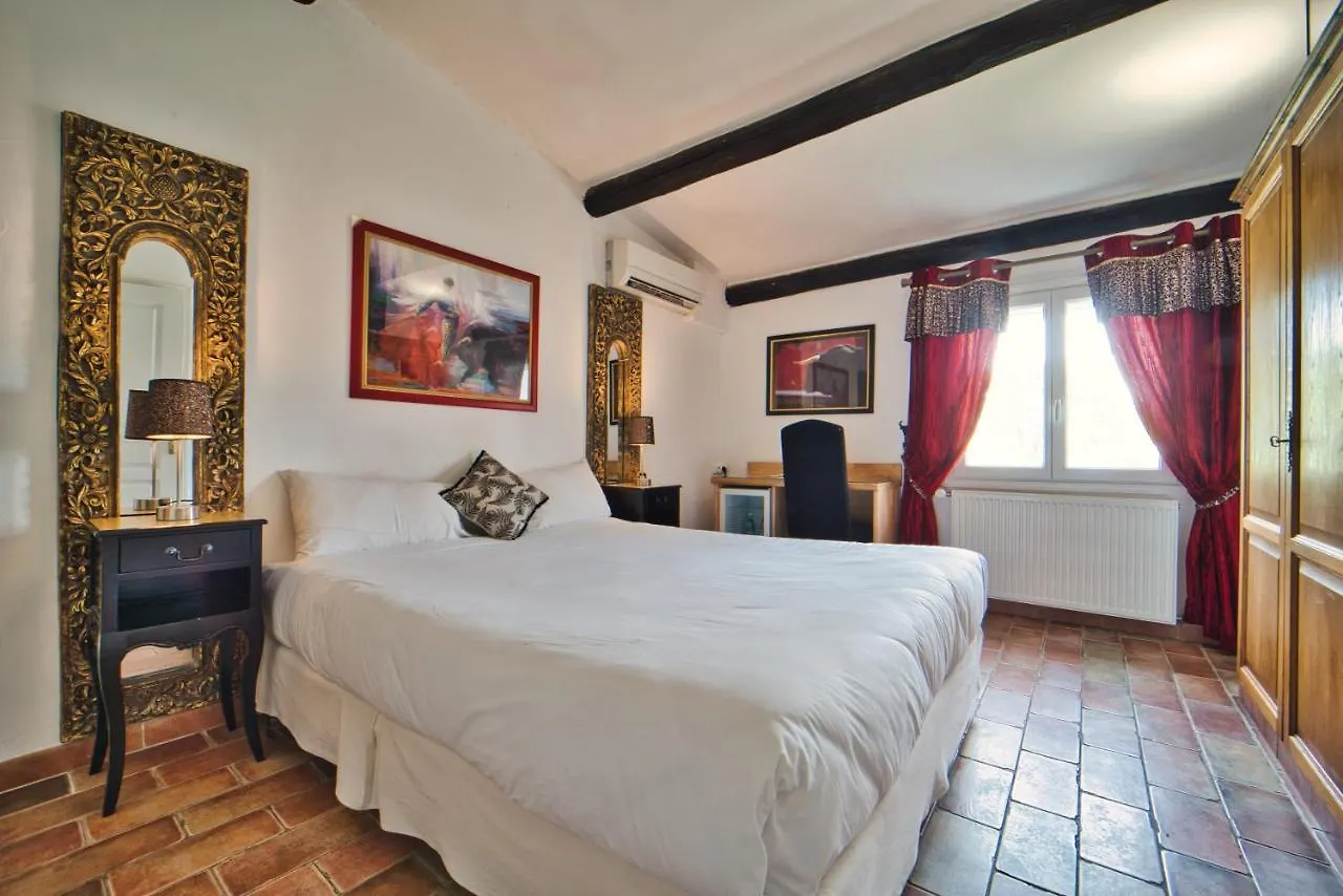 Hotel Mas De Calabrun Saintes-Maries-de-la-Mer Francia