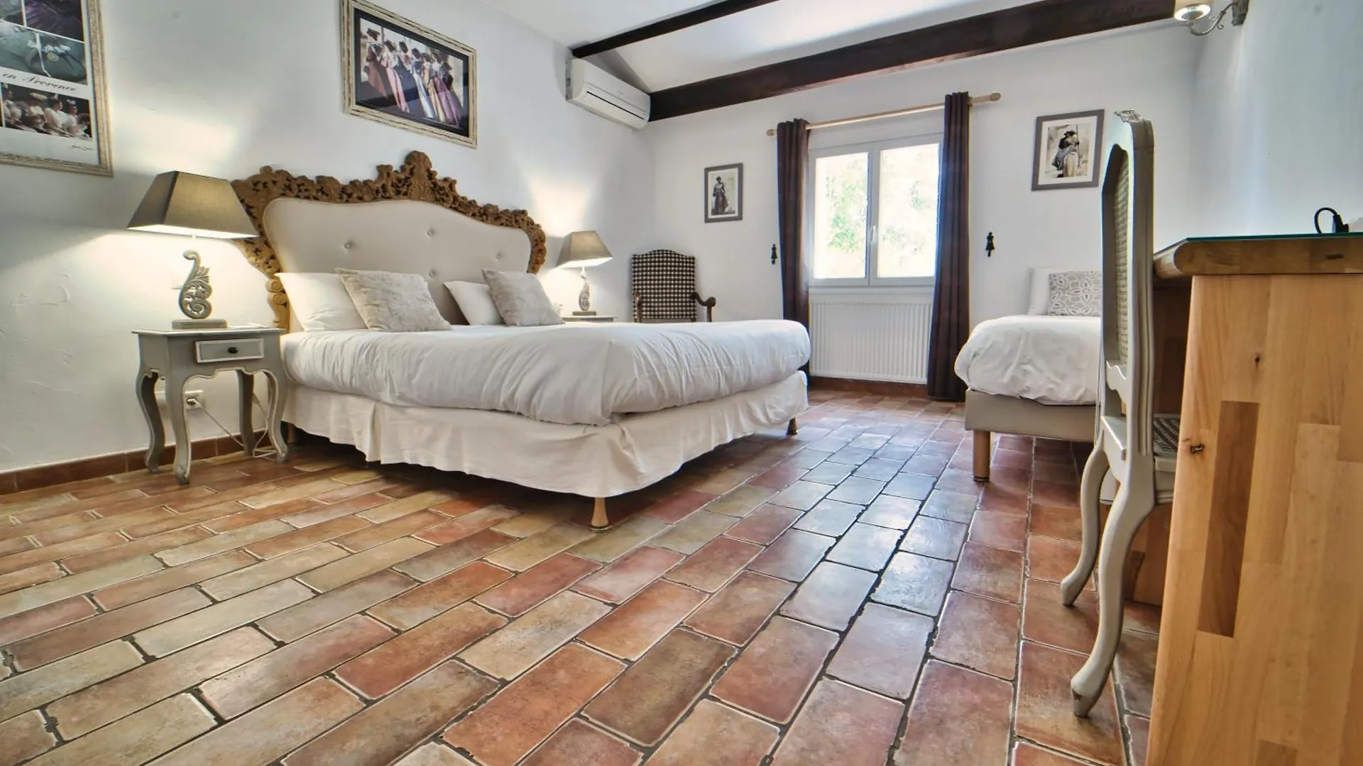 Hotel Mas De Calabrun Saintes-Maries-de-la-Mer 4*,  Francia